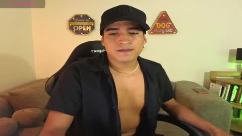 Snapshot of ken_blaker chatting on 1, 6, 2026 ken_blaker online show from 1, 6, 2026