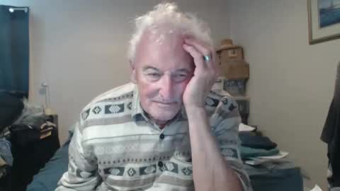 Snapshot of kencollingwood chatting on 24, 2, 2025 Ken online show from 24, 2, 2025