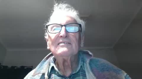 Snapshot of kencollingwood chatting on 17, 9, 2025 Ken online show from 17, 9, 2025