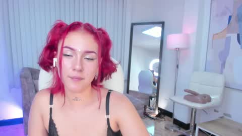 Snapshot of kendaall_jenner chatting on 12, 2, 2025 Kendall Jenner online show from 12, 2, 2025