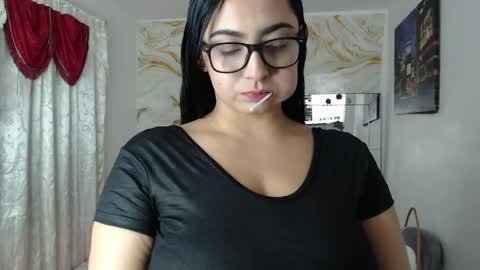 kendall  online show from 18, 4, 2026