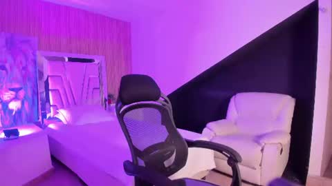 Snapshot of kendallmeyers chatting on 17, 6, 2026 Kendall Meyers online show from 17, 6, 2026