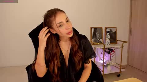 kendra  Benz online show from 21, 12, 2025