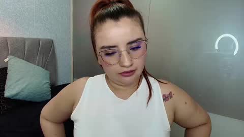 Kendra Aniston online show from 19, 2, 2025