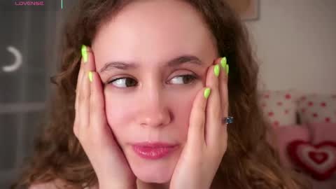 Snapshot of kendraedger chatting on 2, 6, 2026 Kira online show from 2, 6, 2026