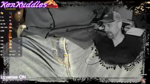 Snapshot of kenkuddles chatting on 27, 9, 2025 Ken Kuddles online show from 27, 9, 2025