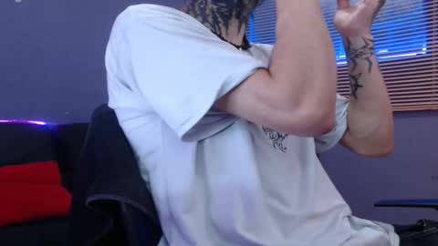 Snapshot of kenny__hot chatting on 19, 11, 2025 kenny online show from 19, 11, 2025