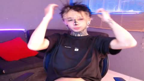 Snapshot of kenny__hot chatting on 25, 11, 2025 kenny online show from 25, 11, 2025