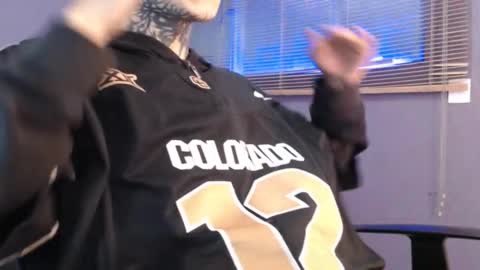 Snapshot of kenny__hot chatting on 17, 12, 2025 kenny online show from 17, 12, 2025