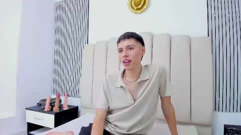 kenny_hank online show from 27, 7, 2026