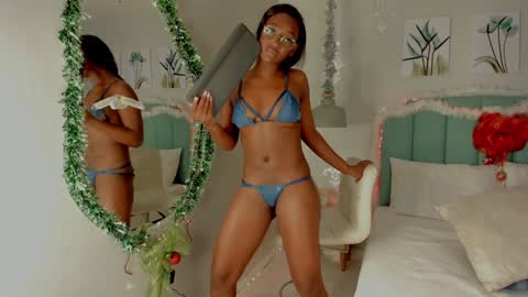 kentha_mitchells online show from 18, 12, 2024