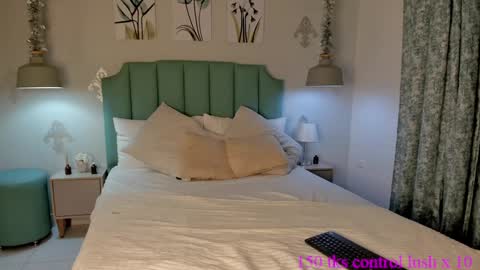kentha_mitchells online show from 30, 1, 2025