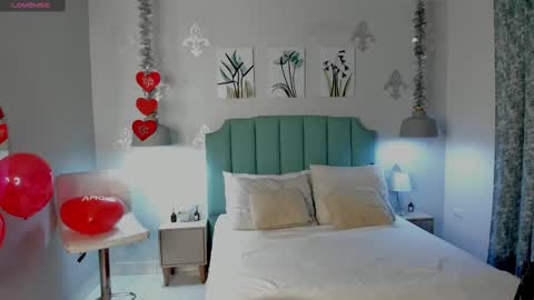 kentha_mitchells online show from 14, 2, 2025