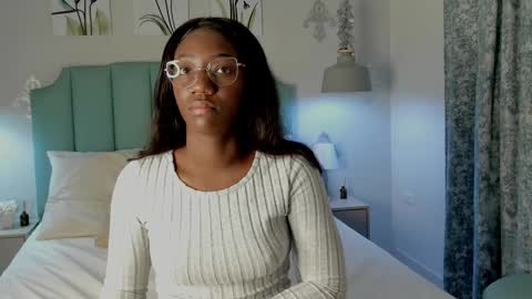 kentha_mitchells online show from 26, 2, 2025