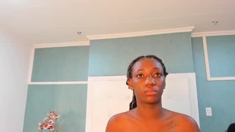 kentha_mitchells online show from 18, 9, 2025