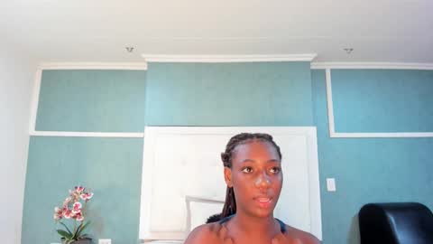 kentha_mitchells online show from 20, 9, 2025