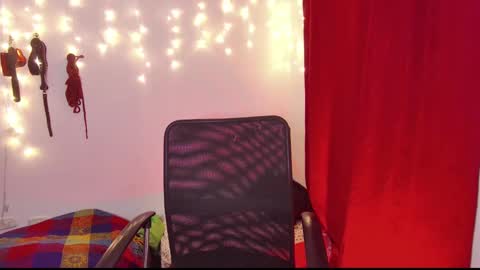 Snapshot of kenziesharik chatting on 10, 12, 2024 Kenzie online show from 10, 12, 2024