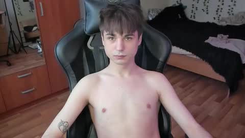 Looking for a moderator I PVT IS OPEN online show from 24, 11, 2025