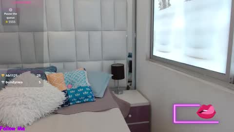 Snapshot of kerly_doll chatting on 28, 11, 2025 K E R L Y online show from 28, 11, 2025