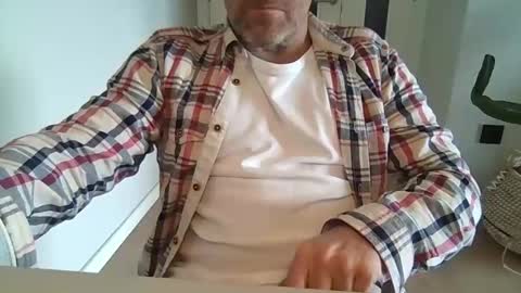Snapshot of kermitgp3 chatting on 2, 4, 2026 Anton online show from 2, 4, 2026