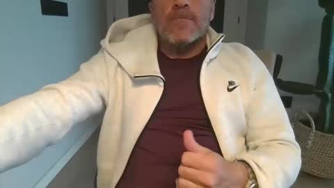 Snapshot of kermitgp3 chatting on 9, 5, 2026 Anton online show from 9, 5, 2026