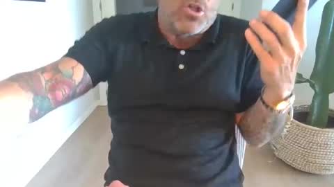 Snapshot of kermitgp3 chatting on 21, 5, 2026 Anton online show from 21, 5, 2026