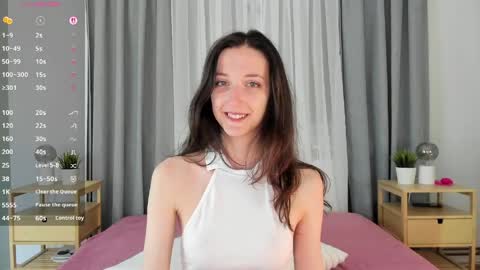 Snapshot of kettybelly chatting on 23, 5, 2026 kettyIm a simple girl who likes gifts Lovense is activeThere are legends that in this room all your wish can come true online show from 23, 5, 2026