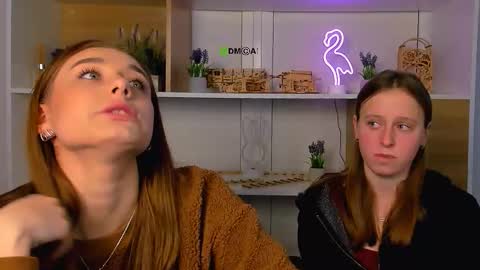 keuli_li online show from 19, 12, 2025