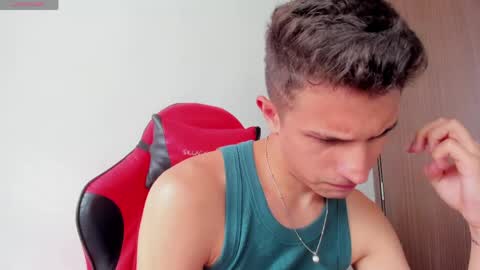 Snapshot of kevin_ahs1 chatting on 25, 4, 2026 Kevin Ahs online show from 25, 4, 2026