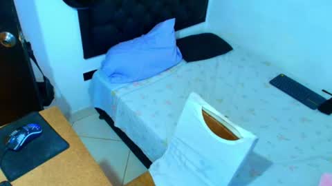 Snapshot of kevinkewma chatting on 4, 6, 2026 kevinkewma online show from 4, 6, 2026