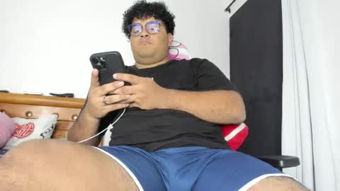 Snapshot of kevinn_ma chatting on 26, 7, 2026 KevinM online show from 26, 7, 2026