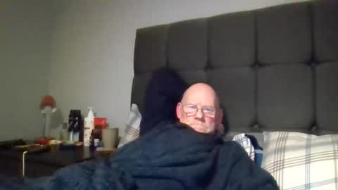 kevlooking4sez online show from 21, 11, 2025