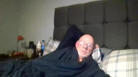 kevlooking4sez online show from 19, 12, 2025