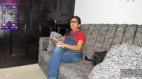 Keila Milf online show from 23, 10, 2025