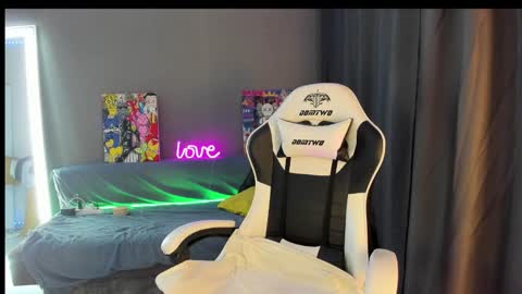 Keyli online show from 12, 11, 2025