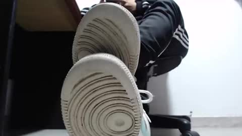     online show from 3, 12, 2025