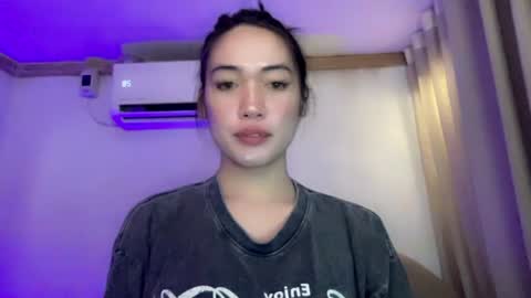 Snapshot of khaleesi_sonrisa chatting on 21, 7, 2026 sonrisa online show from 21, 7, 2026