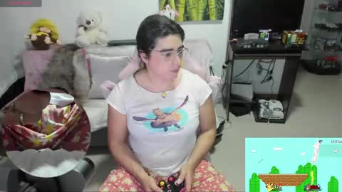 Snapshot of khalifa_gold chatting on 7, 5, 2026 Khalifa Kasumi online show from 7, 5, 2026