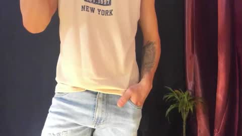 Snapshot of khatarsis2000 chatting on 21, 2, 2026 DonyBrown online show from 21, 2, 2026