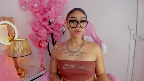 Khelany Isyy  online show from 18, 12, 2024