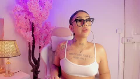 Khelany Isyy  online show from 13, 2, 2025