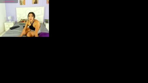 Snapshot of khloeblake chatting on 12, 1, 2025 Khloe online show from 12, 1, 2025