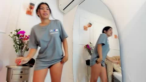 Snapshot of khloeblake chatting on 19, 2, 2025 Khloe online show from 19, 2, 2025