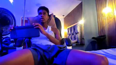 Kris Evans online show from 12, 2, 2026