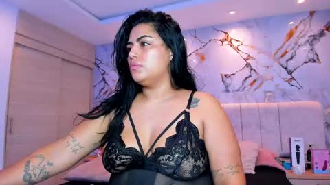 Snapshot of kiana_cream chatting on 3, 5, 2026 N M online show from 3, 5, 2026