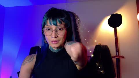 Snapshot of kiannamills chatting on 7, 10, 2025 Kianna online show from 7, 10, 2025