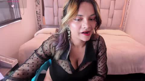 Snapshot of kiara_cruz__ chatting on 12, 5, 2026 kiara Cruz online show from 12, 5, 2026