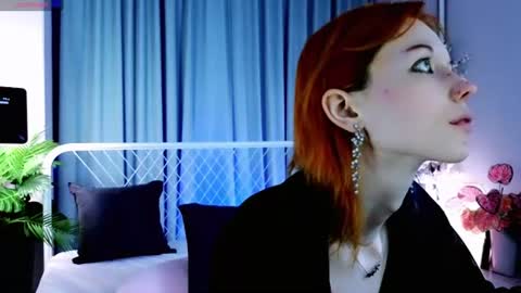 Snapshot of kiara_dream chatting on 17, 7, 2026 Kira online show from 17, 7, 2026