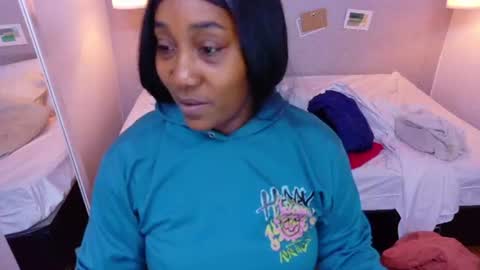 Snapshot of kiara_evanss chatting on 10, 7, 2026 Kiara online show from 10, 7, 2026