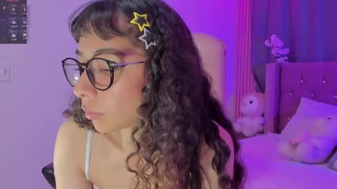 Snapshot of kiara_lovelyy chatting on 9, 5, 2026 Kiara online show from 9, 5, 2026